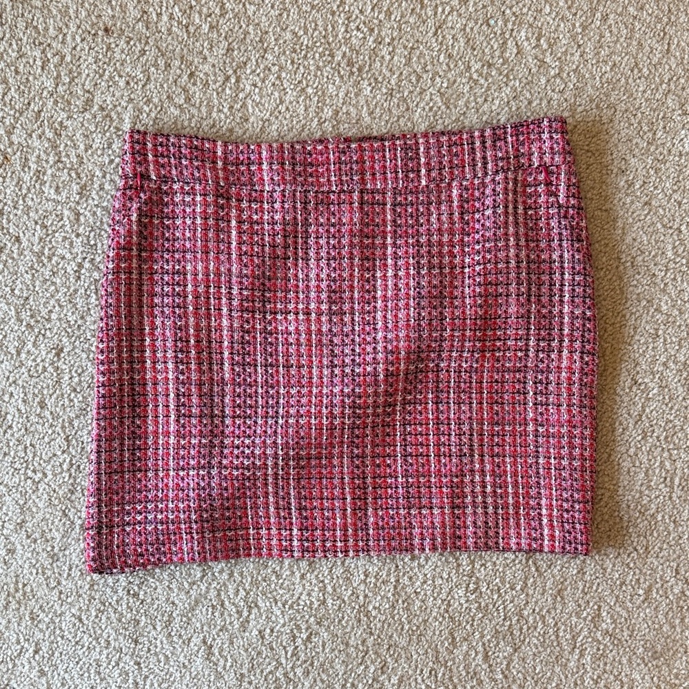 White House Black Market Pink Tweed Mini Skirt